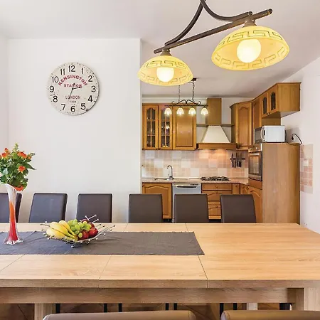 8 Bedroom Awesome In Holiday home *